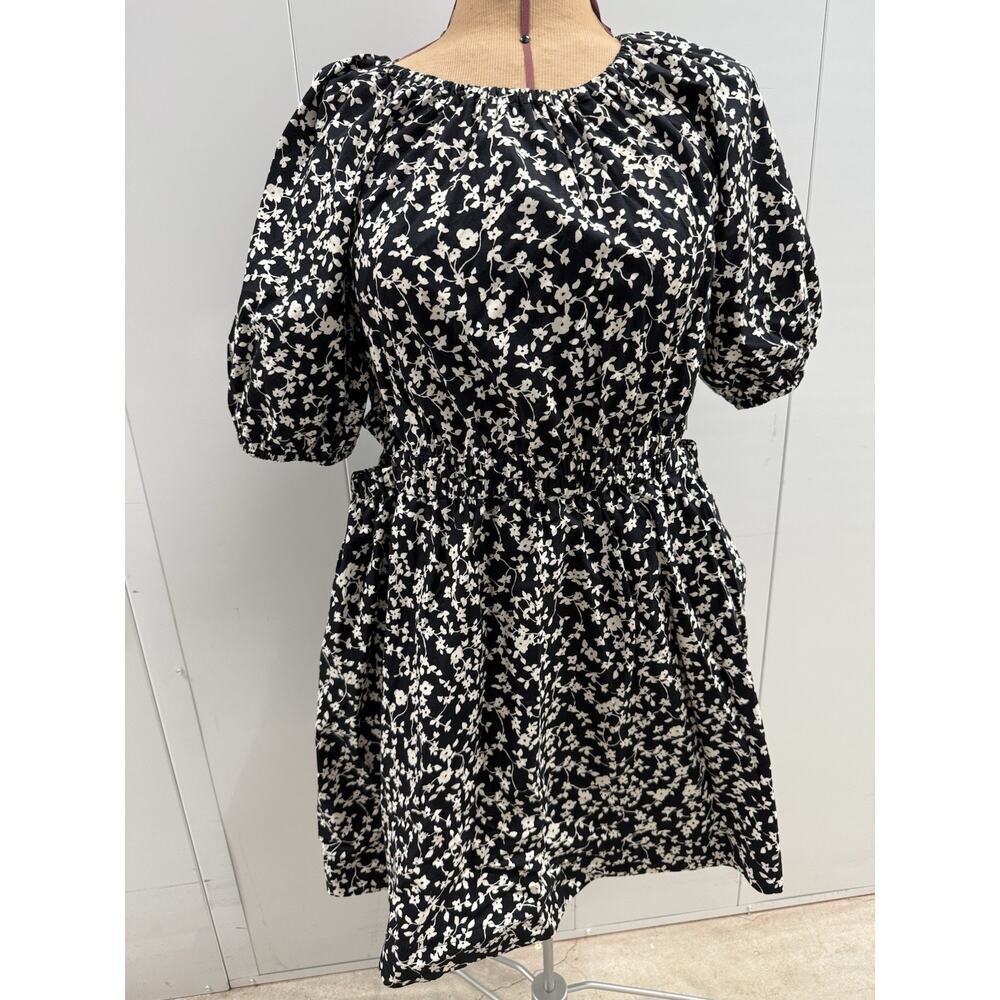 Old Navy Short Sleeve Side Cut Out Maxi Dress Black White Floral Large NWT